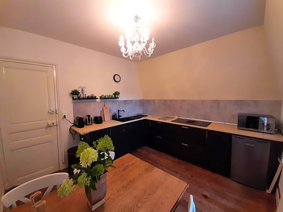 Chateau Sourliavoux, appartement en chambres d'hôtes