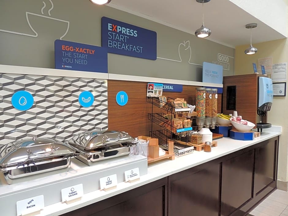 Holiday Inn Express Trussville By IHG