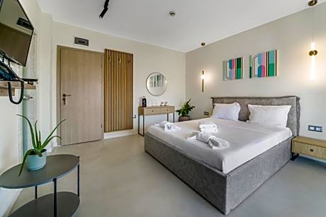 Deluxe Double Room with Balcony & Partial Sea View