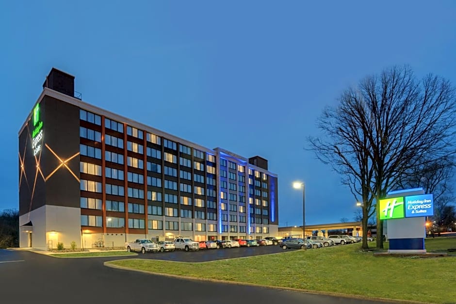 Holiday Inn Express & Suites Ft. Washington - Philadelphia By IHG