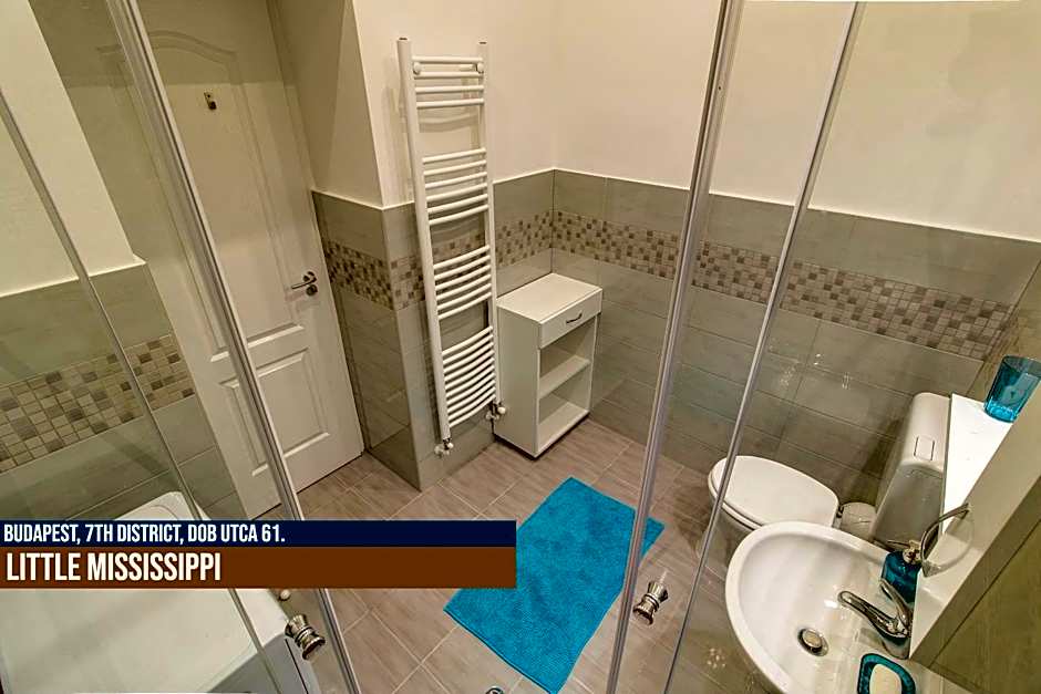 Little Americas Ring Apartments