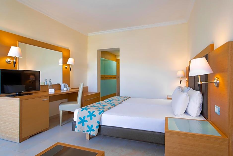 Sol Cosmopolitan Rhodes