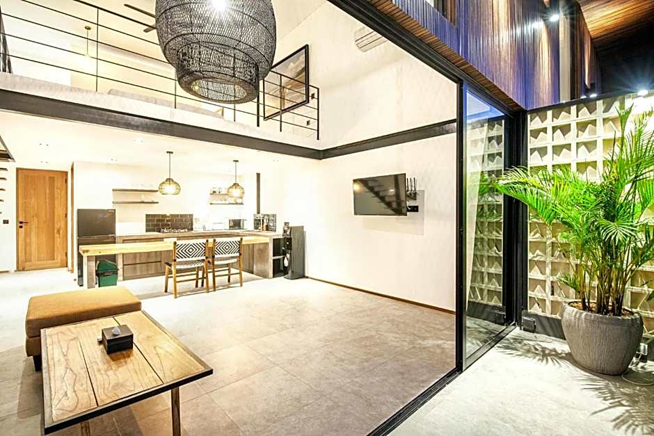 Huge Loft 200m from the Beach Canggu