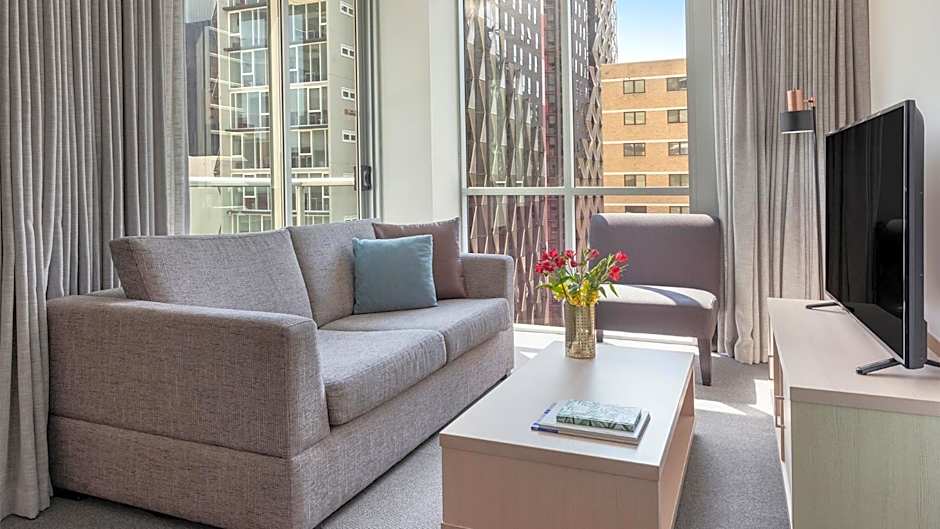 Oaks Brisbane Festival Suites