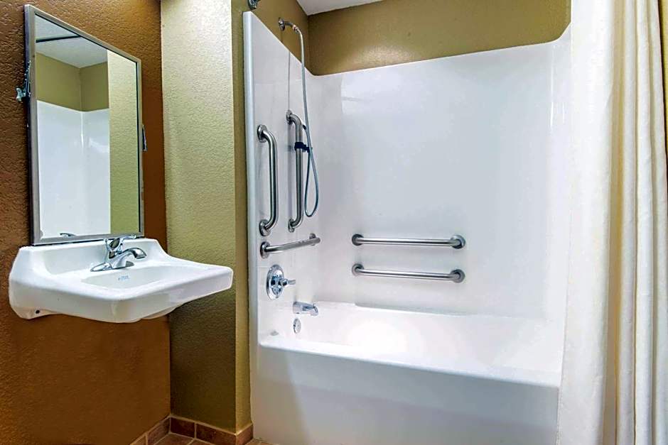Microtel Inn & Suites By Wyndham Montgomery