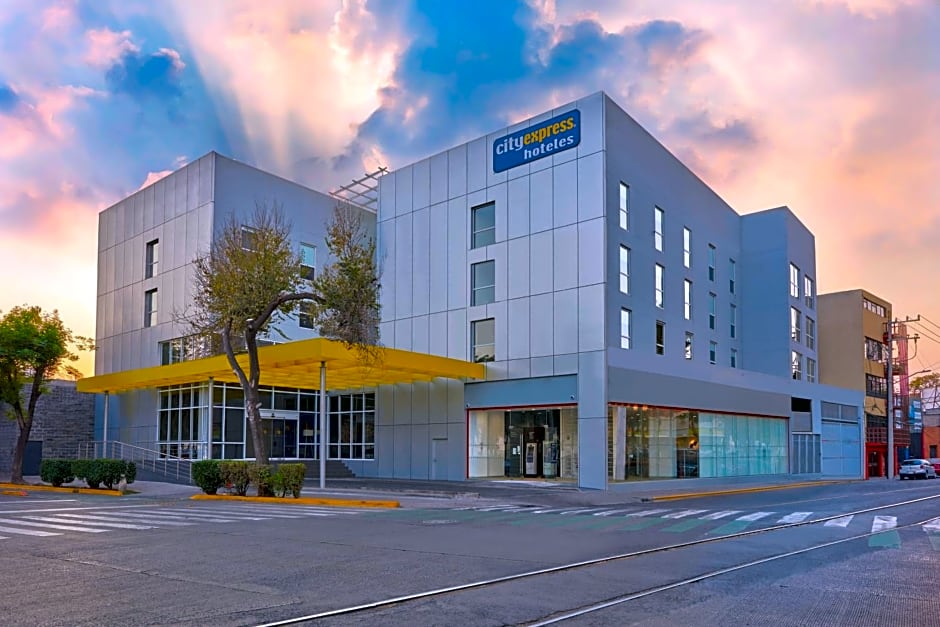 City Express by Marriott Ciudad de México La Villa