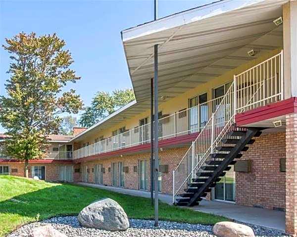 Econo Lodge Central