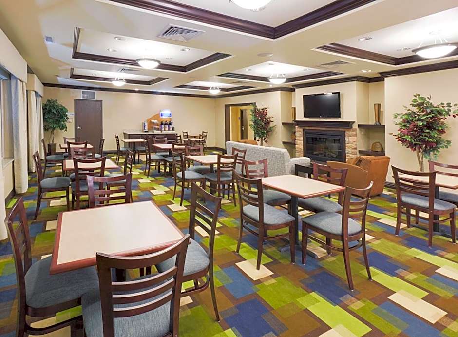 Holiday Inn Express Hotel & Suites Omaha I - 80 By IHG