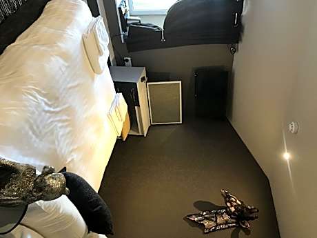 Double room-Ensuite with Shower-Sea View-Room 9