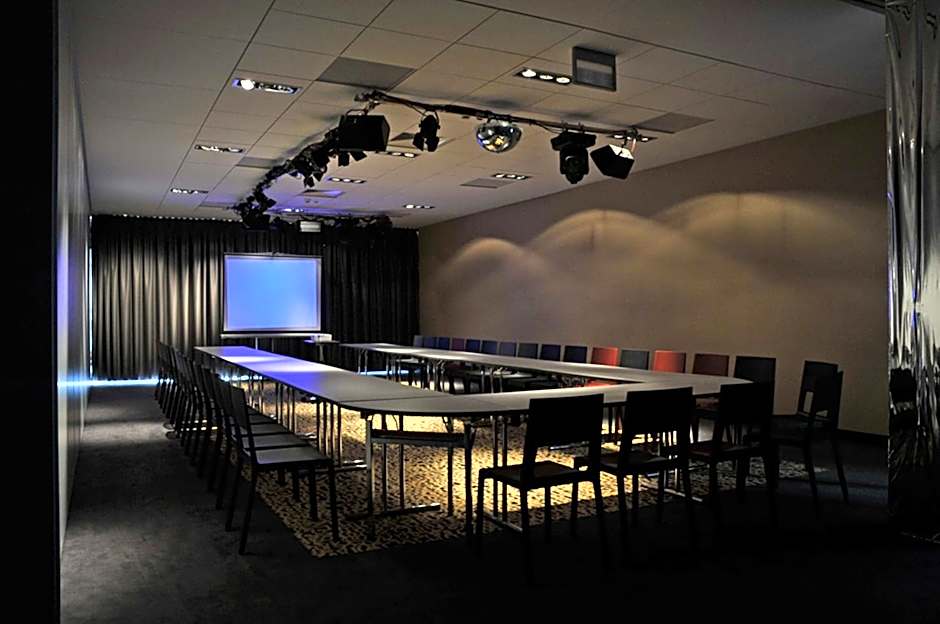 Silver Hotel & Gokart Center