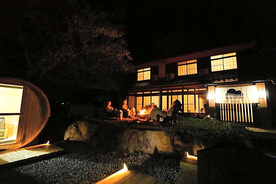 Base House Kinosaki お子様無料でサウナもアクティビティも楽しめる城崎温泉一棟貸し宿 One Group a Day Private Villa with free shuttle service, sauna and outdoor activities