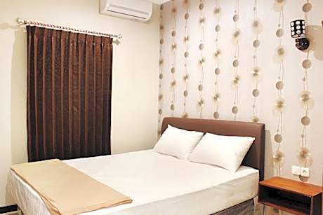 Double Room with Shared Bathroom