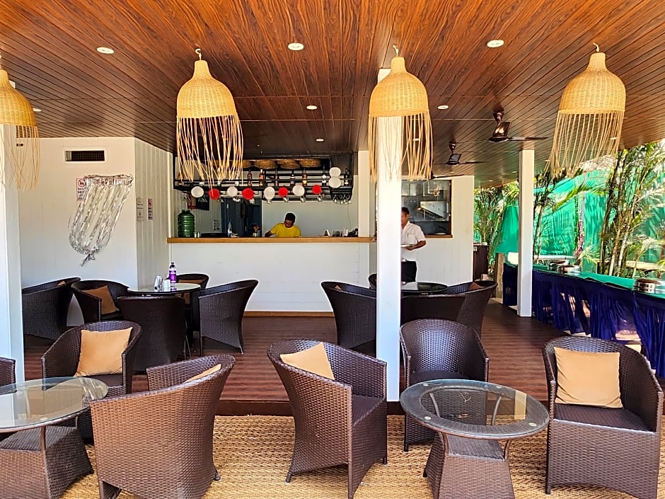 Shining Sand Beach Hotel