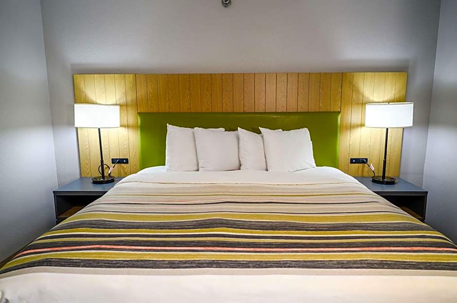 Country Inn & Suites by Radisson, Greenfield, IN