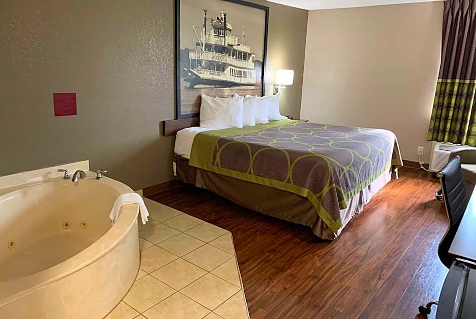 Super 8 by Wyndham Hernando