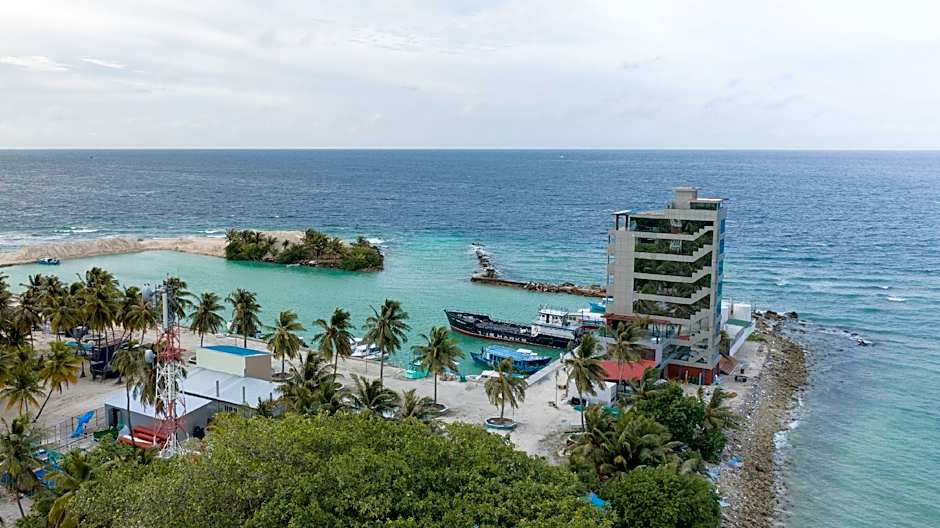 Swarn by Hawks Hotel Kamadhoo Baa Atoll