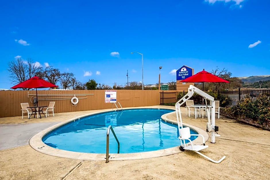 Americas Best Value Inn - Ukiah