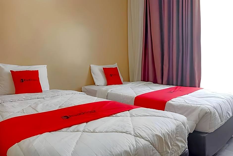 RedDoorz Syariah @ Hotel Putri Gading Bengkulu