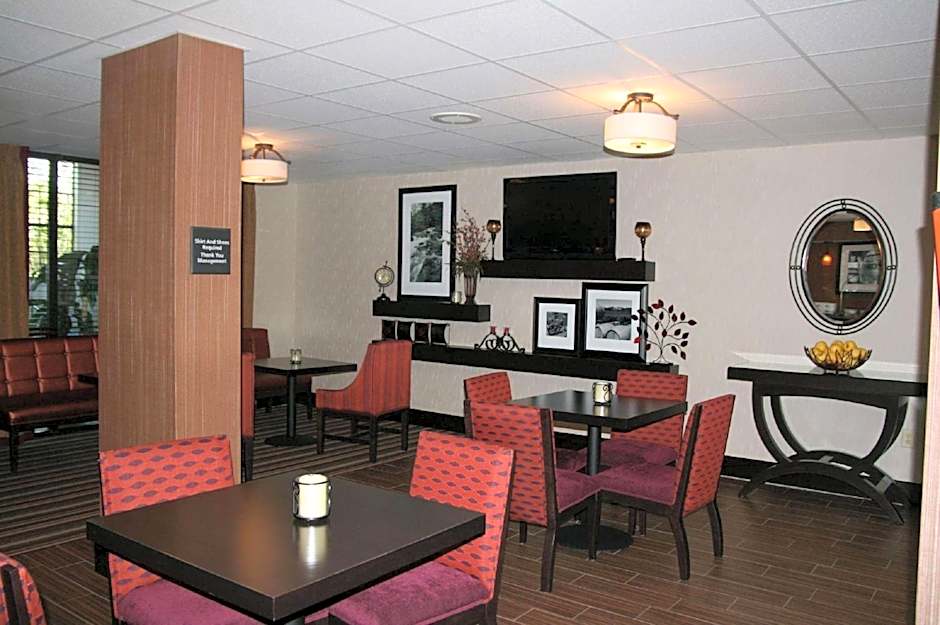 Hampton Inn By Hilton Clarksville