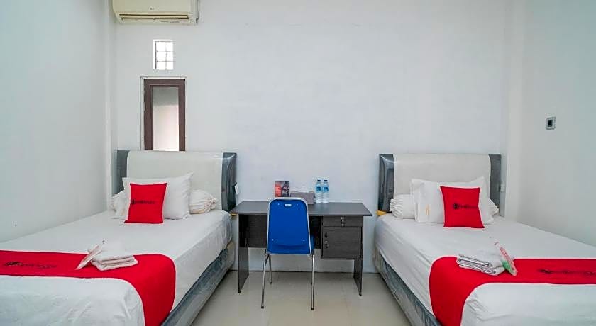 RedDoorz Syariah near Jalan A Yani KM 8 Citraland