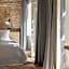 April1550 Boutique Hotel
