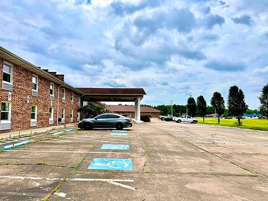University Inn of Carbondale by Hotel O