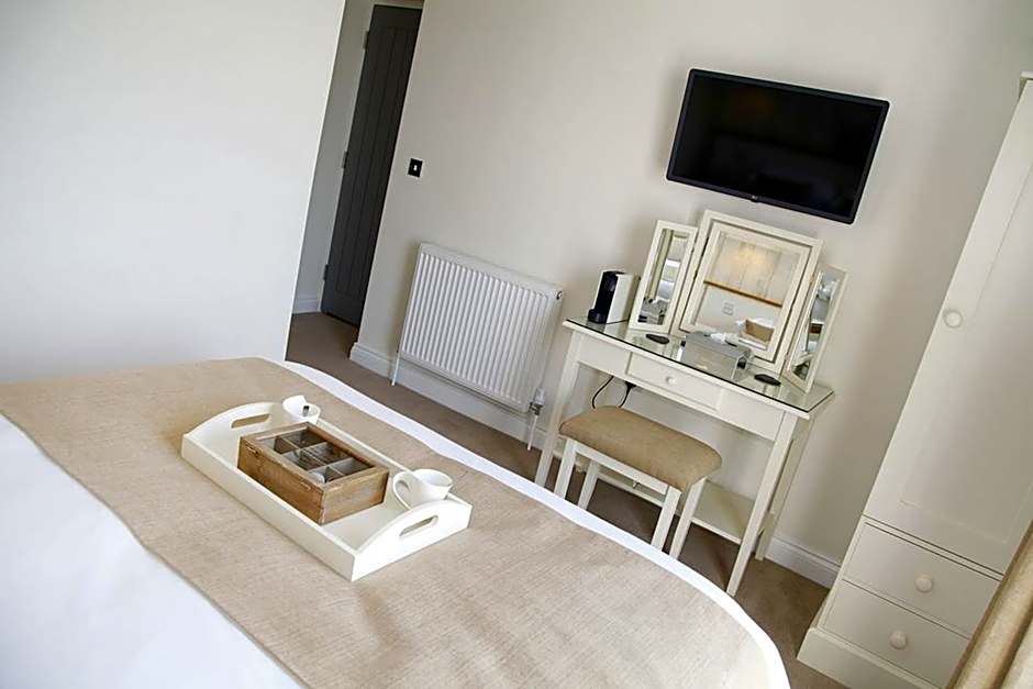 The Estuary Bar and Rooms