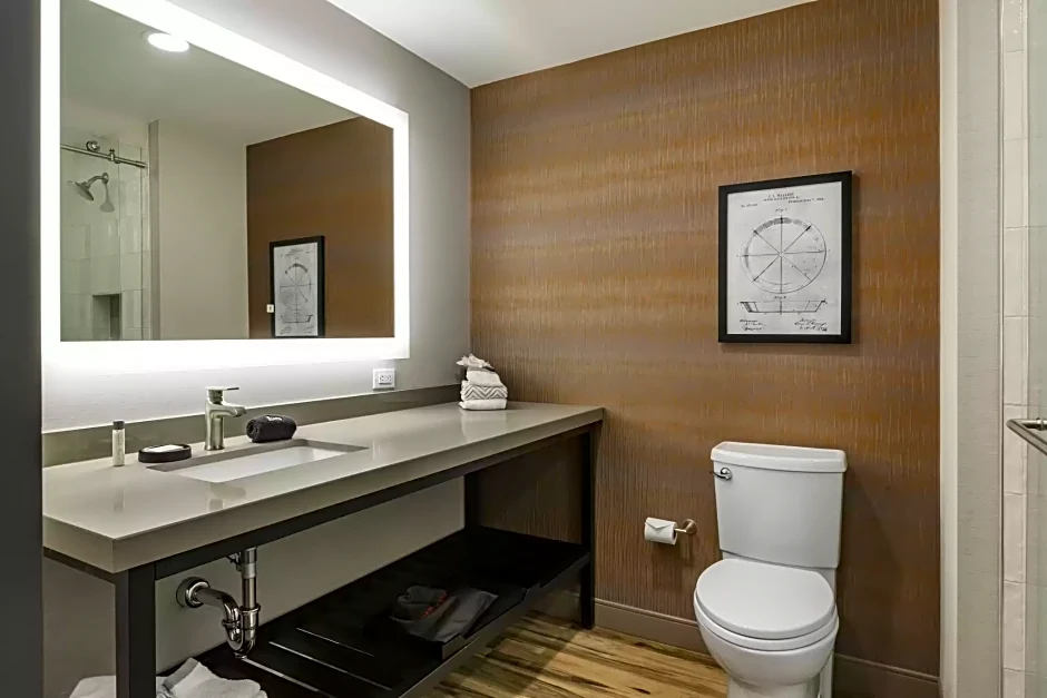 Cambria Hotel  New Haven University Area