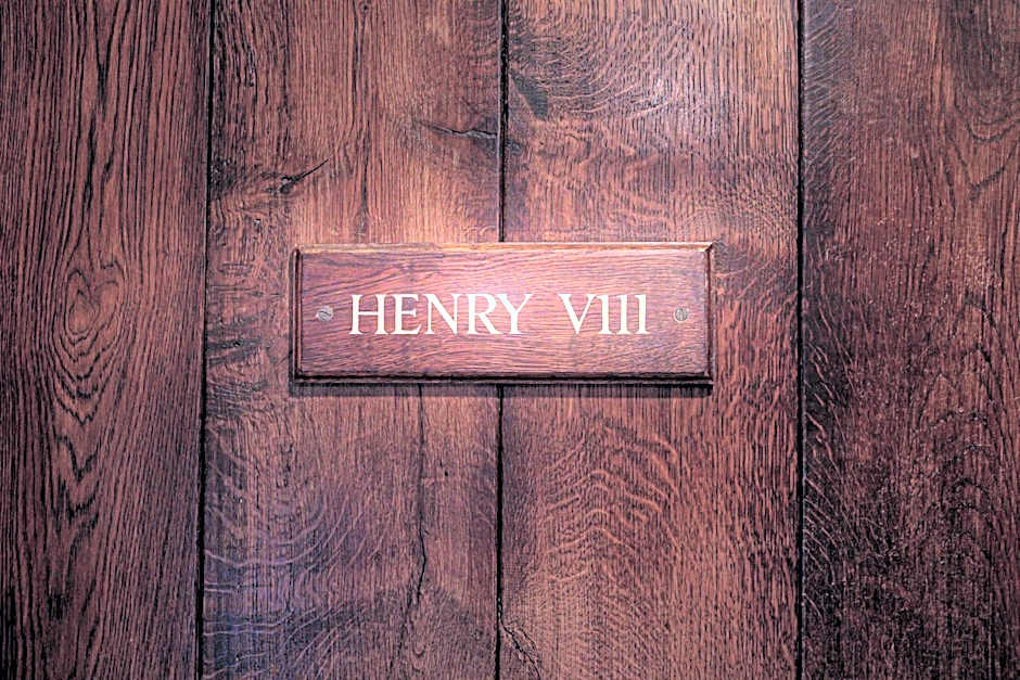 Langshott Manor - Luxury Hotel Gatwick