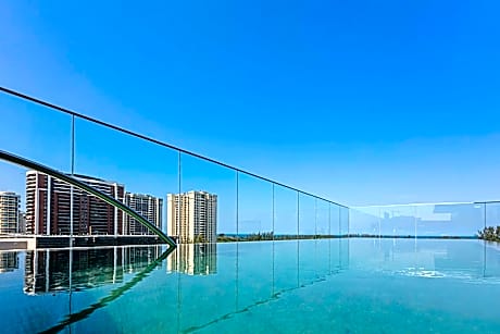 Square Design Hotel