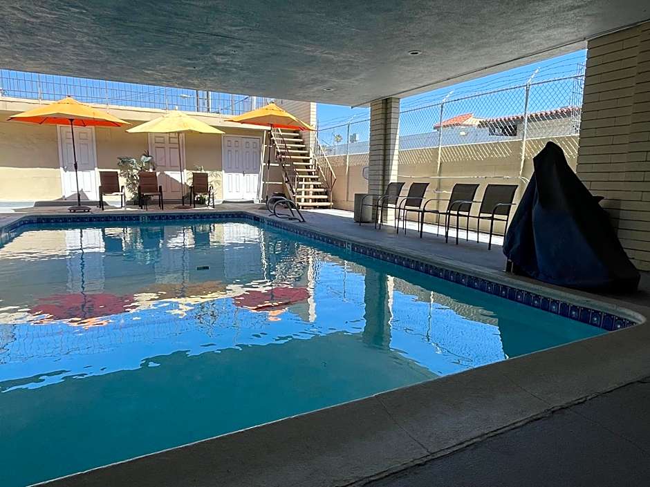 Grand Inn
