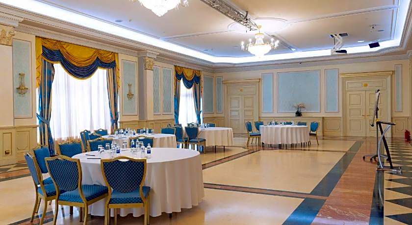 Radisson Hotel Astana