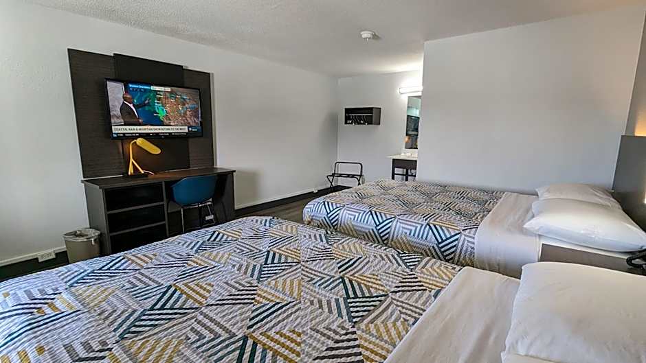 Motel 6-Leominster, MA