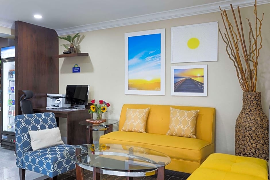 Days Inn by Wyndham Goose Creek