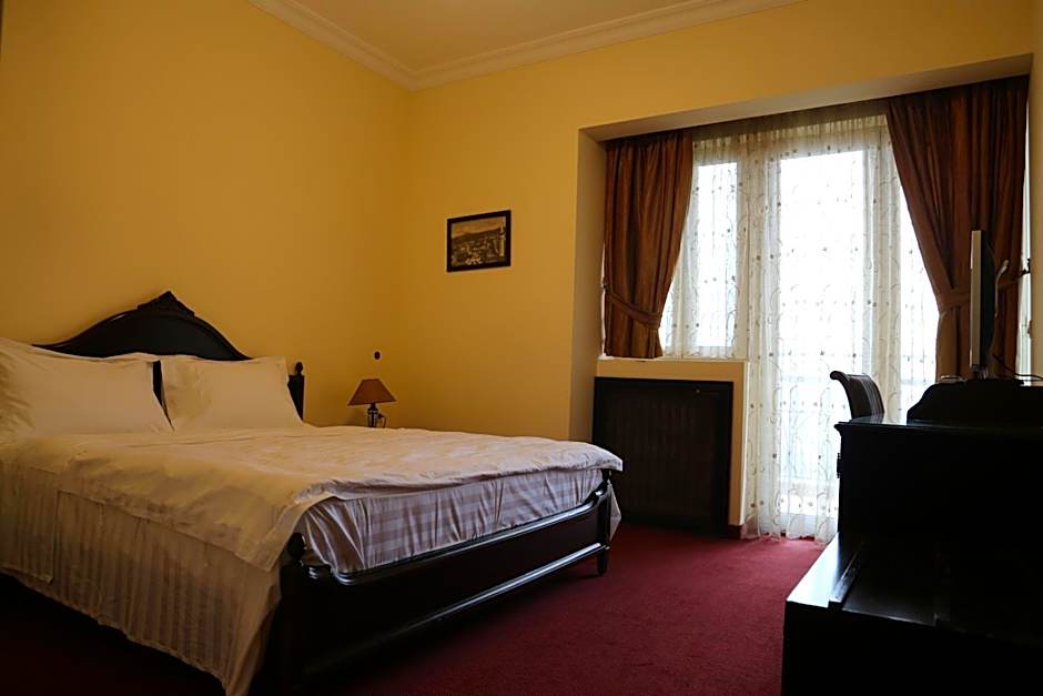 Quartier Suisse Hotel