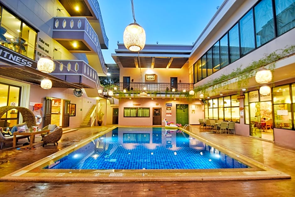 Phanomrungpuri Hotel