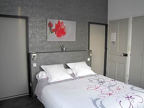 Standard Double Room with Shower