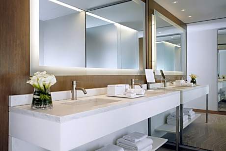 Junior Suite with Two Queen Size Beds
