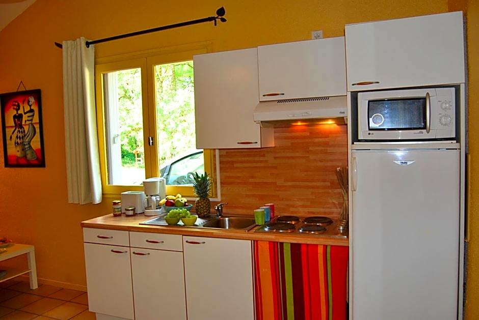 Lagrange Grand Bleu Vacances - Residence Les Ségalières