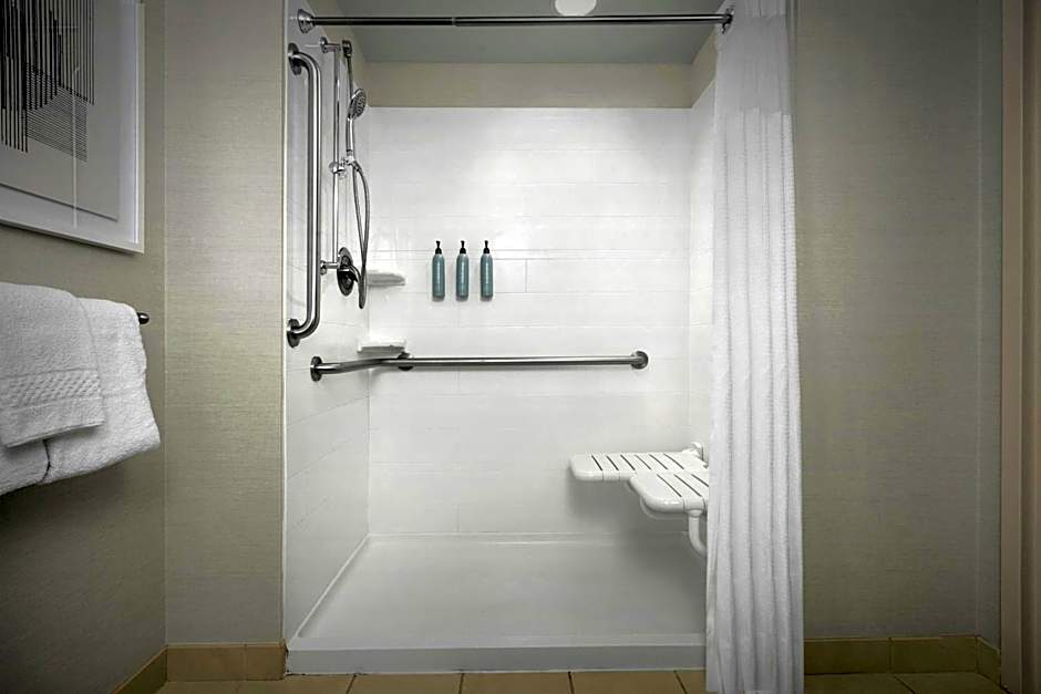 Courtyard by Marriott Salisbury