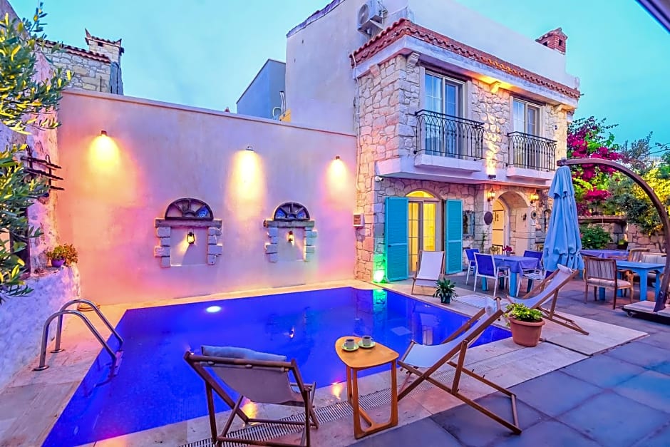 Alacati Asmali Konak Hotel