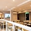 Byron Hotel