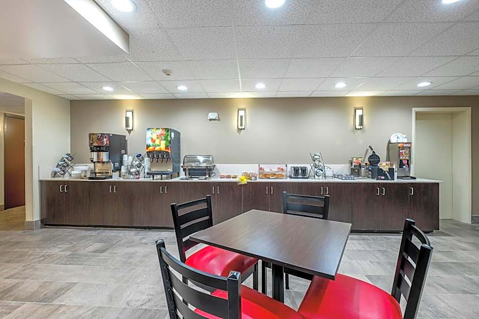 Red Roof PLUS+ Tuscaloosa - University