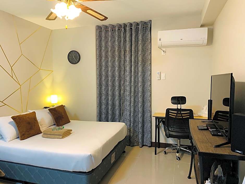 Quayside Condo near Airport