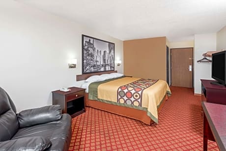 3 Queen Beds Non-Smoking