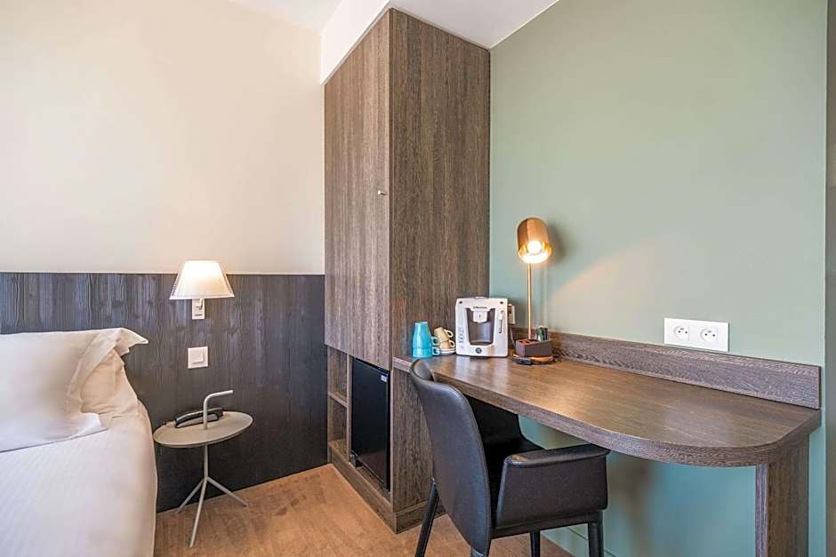 Les Flots - Hôtel et Restaurant face à l'océan - Châtelaillon-Plage