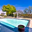 Motel 6 Dallas Market Center