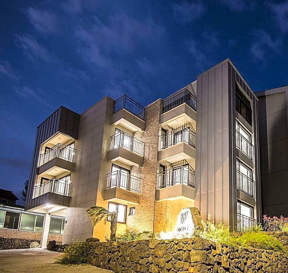 W Ocean Pension