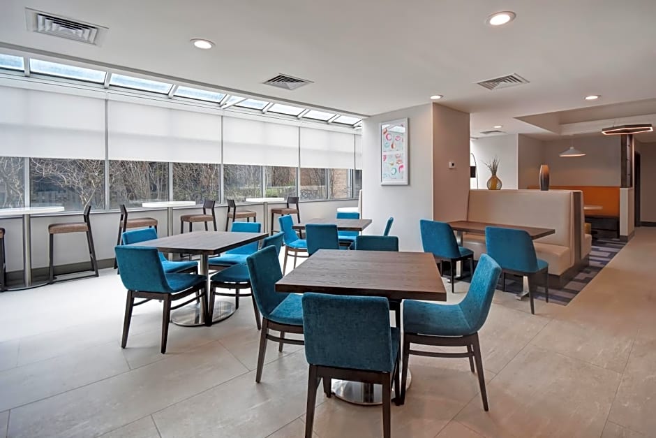 Hampton Inn NY-JFK
