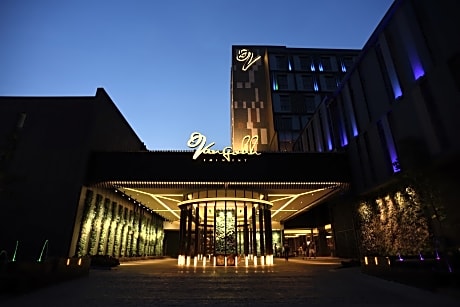 Vangohh Eminent Hotel & Spa